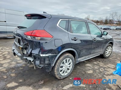 Trzecie zdjęcie samochodu z tyłu: 2018 NISSAN ROGUE S VIN:KNMAT2MV6JP581767 - miniatura