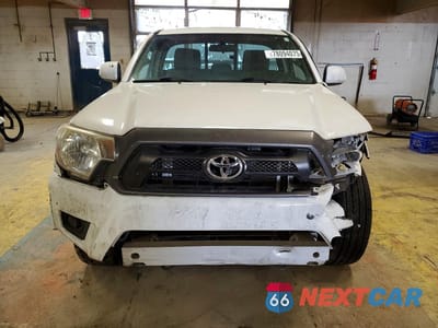Piąte zdjęcie samochodu w środku: 2014 TOYOTA TACOMA VIN:5TFNX4CN9EX037451 - miniatura