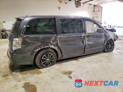 Trzecie zdjęcie samochodu z tyłu: 2018 DODGE GRAND CARAVAN SXT VIN:2C4RDGCG5JR256302 - miniatura