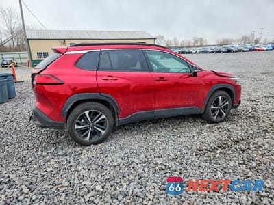 Trzecie zdjęcie samochodu z tyłu: 2025 TOYOTA COROLLA CROSS SE VIN:7MUFBABG6SV086778 - miniatura