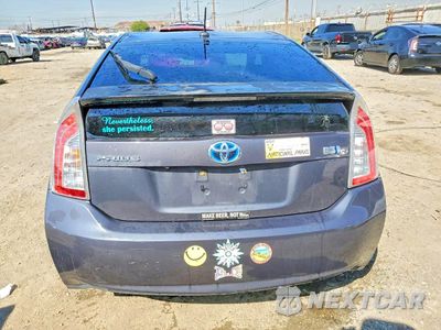 Zdjęcie 6 z 13 samochodu: 2012 TOYOTA PRIUS THREE VIN:JTDKN3DU7C1586509 - miniatura