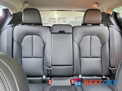 Zdjęcie 10 z 13 samochodu: 2025 VOLVO XC40 PLUS VIN:YV4L12UEXS2530525 - miniatura