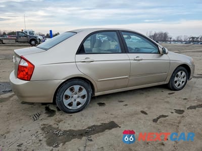 Trzecie zdjęcie samochodu z tyłu: 2004 KIA SPECTRA LX VIN:KNAFE121345058584 - miniatura