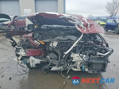 Piąte zdjęcie samochodu w środku: 2022 BMW M550XI VIN:WBA13BK01NCJ45054 - miniatura