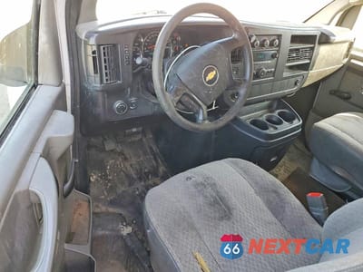 Zdjęcie 8 z 11 samochodu: 2012 CHEVROLET EXPRESS G3500 VIN:1GB0G2BG7C1165015 - miniatura