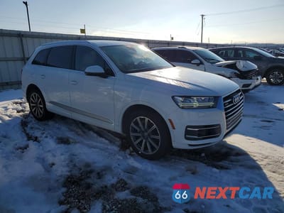 Czwarte zdjęcie samochodu z boku: 2018 AUDI Q7 PRESTIGE VIN:WA1VAAF73JD029011 - miniatura