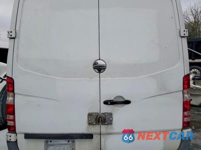 Zdjęcie 10 z 13 samochodu: 2017 FREIGHTLINER SPRINTER 2500 2WD V6 TDSL CARGO 3.0L WORKER STANDARD ROOF VIN:WDYPE7CD1HP514759 - miniatura