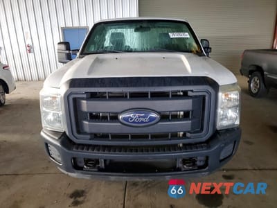 Piąte zdjęcie samochodu w środku: 2013 FORD F250 SUPER VIN:1FTBF2A64DEB82154 - miniatura