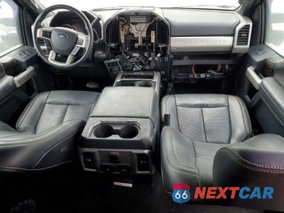 Zdjęcie 8 z 13 samochodu: 2022 FORD F350 SUPER DUTY VIN:1FT8W3DT0NEF73675 - miniatura
