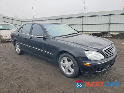 Czwarte zdjęcie samochodu z boku: 2005 MERCEDES-BENZ S 430 VIN:WDBNG70J45A436756 - miniatura