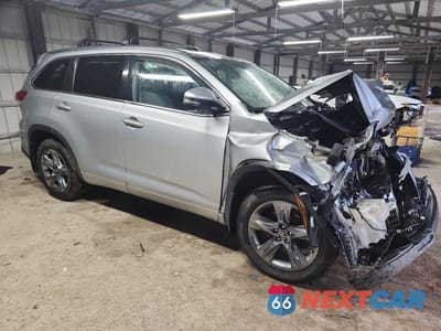 Czwarte zdjęcie samochodu z boku: 2018 TOYOTA HIGHLANDER LIMITED VIN:5TDDZRFH3JS825327 - miniatura