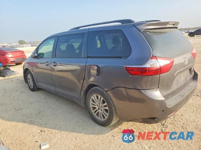 Drugie zdjęcie samochodu z przodu: 2017 TOYOTA SIENNA XLE 8-PASSENGER VIN:5TDYZ3DC9HS775551 - miniatura