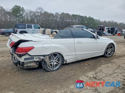 Trzecie zdjęcie samochodu z tyłu: 2014 MERCEDES-BENZ E 350 VIN:WDDKK5KF7EF249763 - miniatura