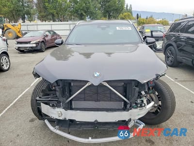 Piąte zdjęcie samochodu w środku: 2025 BMW X3 30 XDRIVE VIN:5UX53GP07S9021422 - miniatura