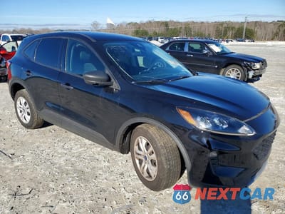 Czwarte zdjęcie samochodu z boku: 2021 FORD ESCAPE S VIN:1FMCU9F66MUA63809 - miniatura