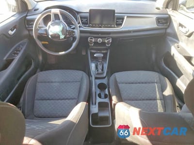 Zdjęcie 8 z 12 samochodu: 2021 KIA RIO LX VIN:3KPA24AD1ME412478 - miniatura