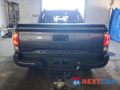Zdjęcie 6 z 11 samochodu: 2022 TOYOTA TACOMA VIN:3TYCZ5AN7NT064880 - miniatura