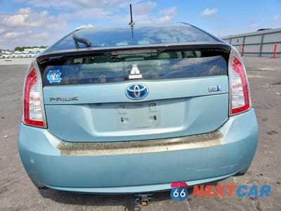 Zdjęcie 6 z 13 samochodu: 2013 TOYOTA PRIUS FOUR VIN:JTDKN3DU2D5666083 - miniatura