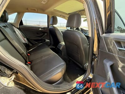 Zdjęcie 6 z 10 samochodu: 2019 VOLKSWAGEN JETTA S VIN:3VWC57BU1KM121009 - miniatura