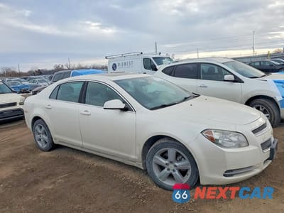 Czwarte zdjęcie samochodu z boku: 2011 CHEV MALIBU VIN:1G1ZD5E1XBF262854 - miniatura