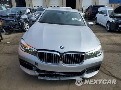 Piąte zdjęcie samochodu w środku: 2019 BMW 740 I VIN:WBA7E2C56KB217513 - miniatura