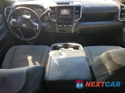 Zdjęcie 8 z 12 samochodu: 2021 RAM 2500 BIG HORN VIN:3C6UR5JL6MG628196 - miniatura