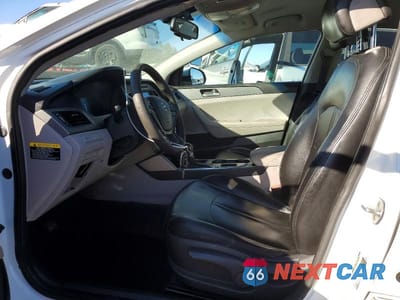 Zdjęcie 7 z 12 samochodu: 2016 HYUNDAI SONATA SE VIN:5NPE24AF7GH329799 - miniatura