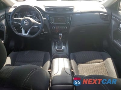 Zdjęcie 8 z 11 samochodu: 2019 NISSAN ROGUE S VIN:5N1AT2MTXKC727316 - miniatura