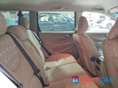Zdjęcie 10 z 12 samochodu: 2005 VOLVO V70 VIN:YV1SW612952490065 - miniatura