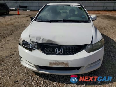 Piąte zdjęcie samochodu w środku: 2010 HONDA CIVIC LX VIN:2HGFG1B62AH523824 - miniatura