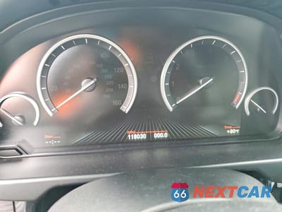 Zdjęcie 9 z 12 samochodu: 2017 BMW X5 SDRIVE35I VIN:5UXKR2C58H0U18981 - miniatura