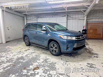 2019 TOYOTA HIGHLANDER LE 5TDZZRFH6KS367791 - główne zdjęcie licytacji z USA - miniatura
