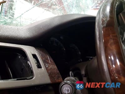 Zdjęcie 9 z 13 samochodu: 2013 GMC YUKON DENALI VIN:1GKS2EEF7DR118274 - miniatura