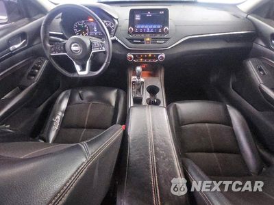 Zdjęcie 8 z 12 samochodu: 2019 NISSAN ALTIMA 2.5 SR VIN:1N4BL4CV0KN319750 - miniatura