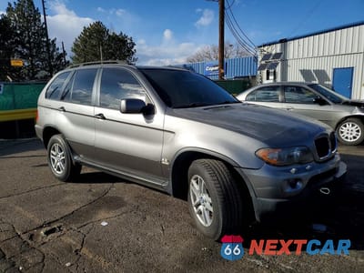 Czwarte zdjęcie samochodu z boku: 2005 BMW X5 3.0I VIN:5UXFA13515LY03439 - miniatura