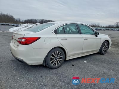 Trzecie zdjęcie samochodu z tyłu: 2019 SUBARU LEGACY VIN:4S3BNAB61K3004772 - miniatura