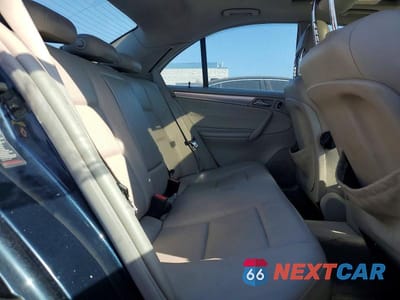Zdjęcie 10 z 12 samochodu: 2005 MERCEDES-BENZ C 230K SPORT SEDAN VIN:WDBRF40J35F609124 - miniatura