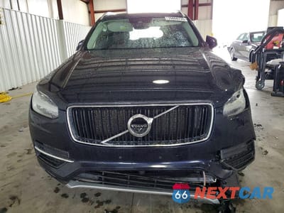 Piąte zdjęcie samochodu w środku: 2019 VOLVO XC90 T6 MOMENTUM VIN:YV4A22PK3K1487142 - miniatura