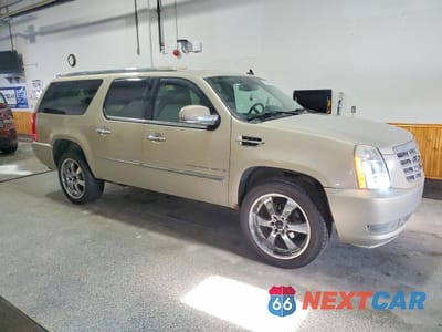 Czwarte zdjęcie samochodu z boku: 2007 CADILLAC ESCALADE ESV VIN:1GYFK66837R298225 - miniatura