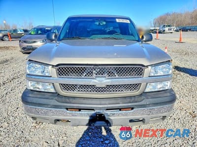 Piąte zdjęcie samochodu w środku: 2003 CHEVROLET SILVERADO K1500 VIN:2GCEK19T331125814 - miniatura