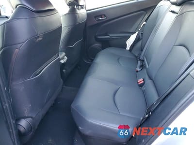 Zdjęcie 10 z 12 samochodu: 2021 TOYOTA PRIUS VIN:JTDL9MFU3M3023877 - miniatura