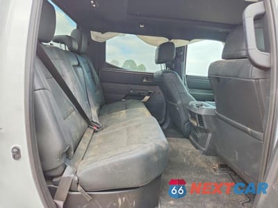 Zdjęcie 10 z 13 samochodu: 2025 TOYOTA TUNDRA LIMITED VIN:5TFWA5DB8SX289851 - miniatura