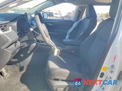 Zdjęcie 7 z 13 samochodu: 2021 TOYOTA RAV4 HYBRID XLE VIN:2T3R6RFV7MW004819 - miniatura