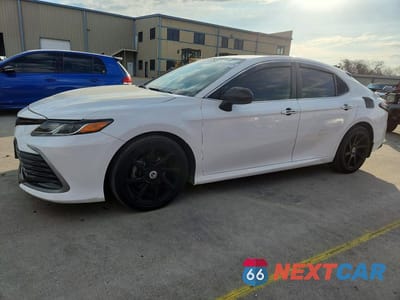 2023 TOYOTA CAMRY LE 4T1C11AK4PU720139 - główne zdjęcie licytacji z USA - miniatura