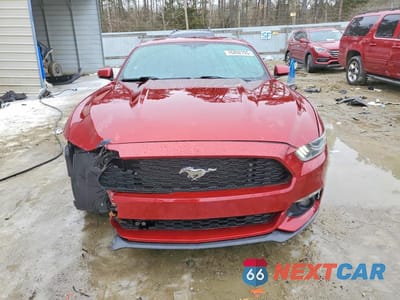 Piąte zdjęcie samochodu w środku: 2016 FORD MUSTANG VIN:1FA6P8THXG5326445 - miniatura