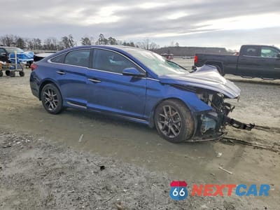 Czwarte zdjęcie samochodu z boku: 2018 HYUNDAI SONATA SPORT VIN:5NPE34AB0JH682662 - miniatura
