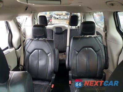 Zdjęcie 10 z 12 samochodu: 2019 CHRYSLER PACIFICA TOURING L VIN:2C4RC1BG7KR589152 - miniatura