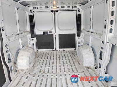 Zdjęcie 10 z 13 samochodu: 2023 RAM PROMASTER 2500 2500 STANDARD VIN:3C6LRVVG8PE562534 - miniatura