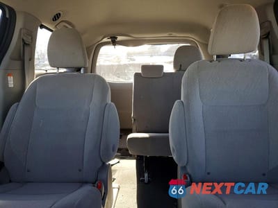 Zdjęcie 10 z 13 samochodu: 2020 TOYOTA SIENNA LE VIN:5TDJZ3DC2LS251362 - miniatura