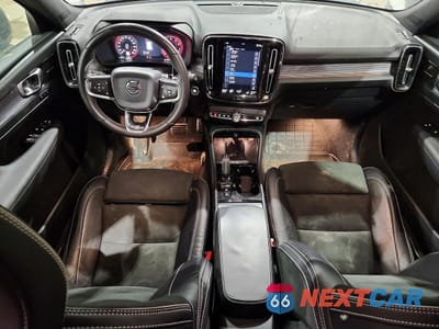 Zdjęcie 8 z 13 samochodu: 2020 VOLVO TRUCK/VAN XC40 R-DESIGN T5 4DR VIN:YV4162UM3L2222551 - miniatura